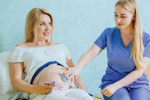  In the 1960s, 1970s and 1980s, most student midwives were 21 years old and had already matured. Today, the youngest midwives are 18 years old and often considered lacking in personal growth